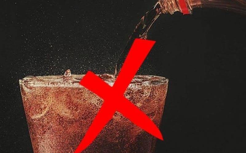 Hạn chế nước ngọt có ga để giảm cân
