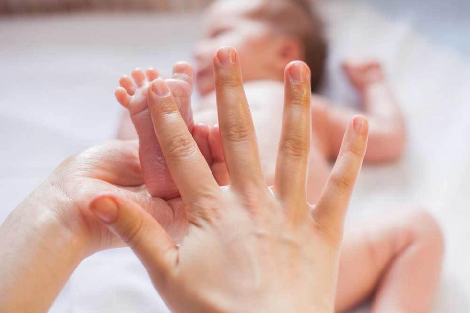 Tinh dầu nào tốt cho trẻ sơ sinh