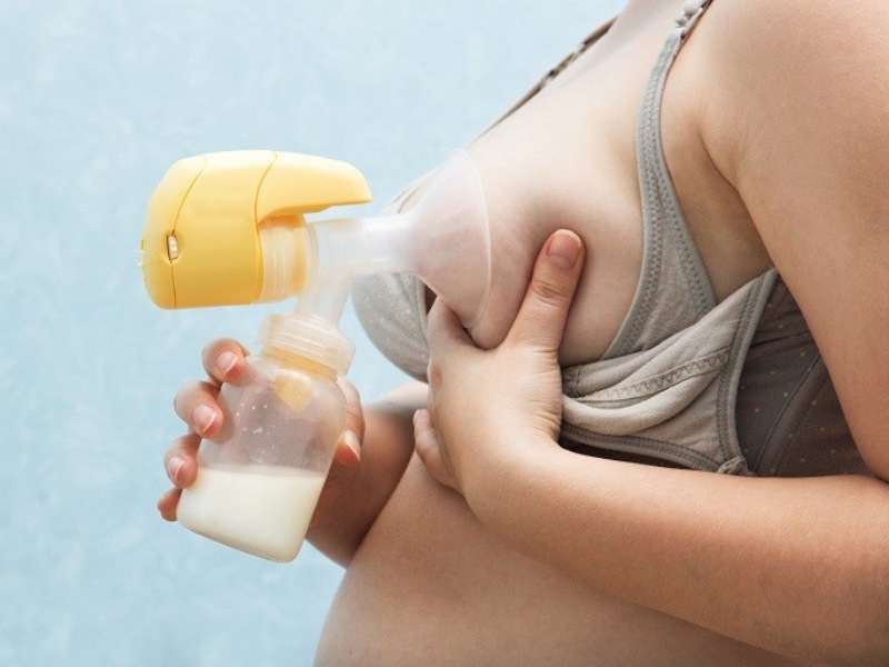 Mất sữa 4 tháng có kích lại được không? Hoàn toàn có thể nhờ máy hút sữa 