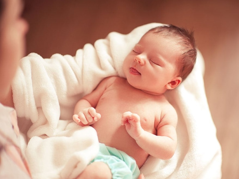 Dấu hiệu sữa mẹ thiếu chất là trẻ chậm phát triển cả thể chất lẫn trí tuệ